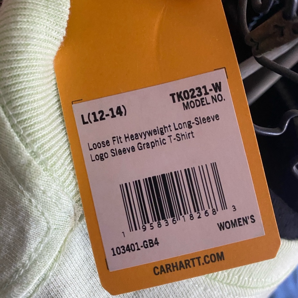 Carhartt Women's Green Long Sleeve Shirt - Picture 3 of 3
